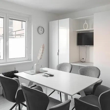 Skolska Winter Terrace Apartment Prag