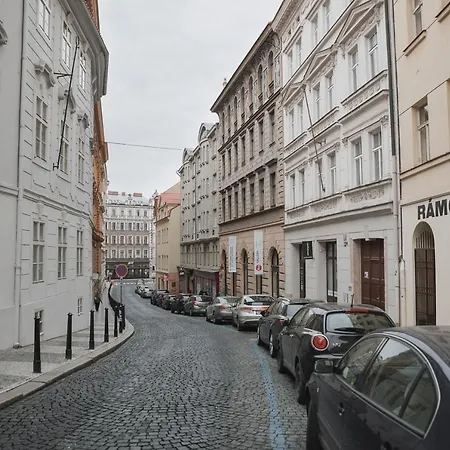 Skolska Winter Terrace